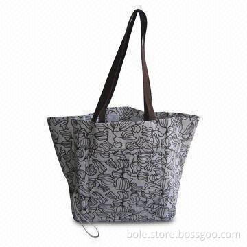 Canvas Shopping Bag, Made of Canvas Material, MOQ 500 Pieces, Sized 31.5 x 20 x 23.5cm